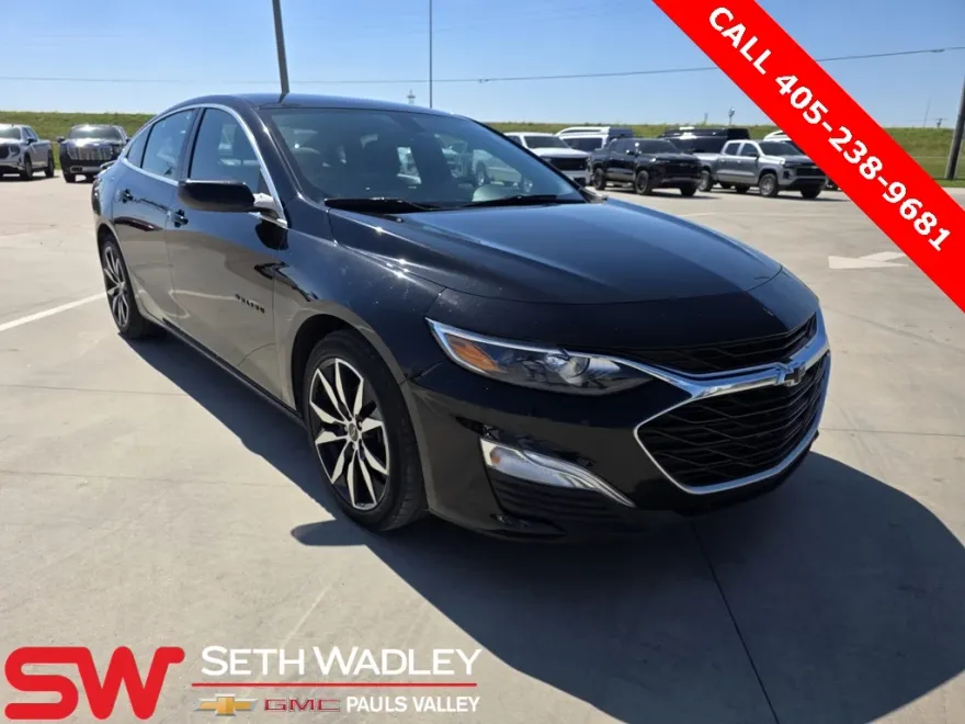 2021 Chevrolet Malibu RS photo 1