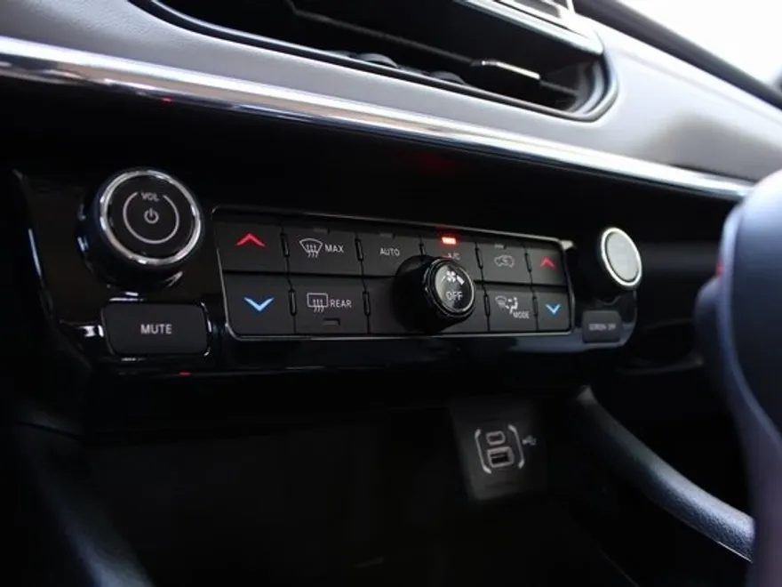 2022 Jeep Compass Limited photo 1