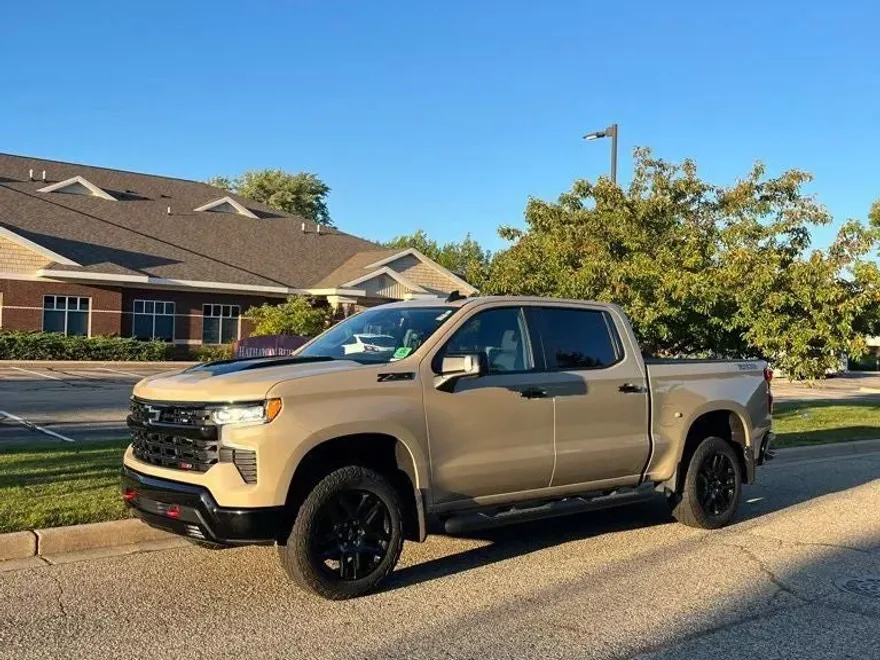 2022 Chevrolet Silverado 1500 LT Trail Boss photo 1