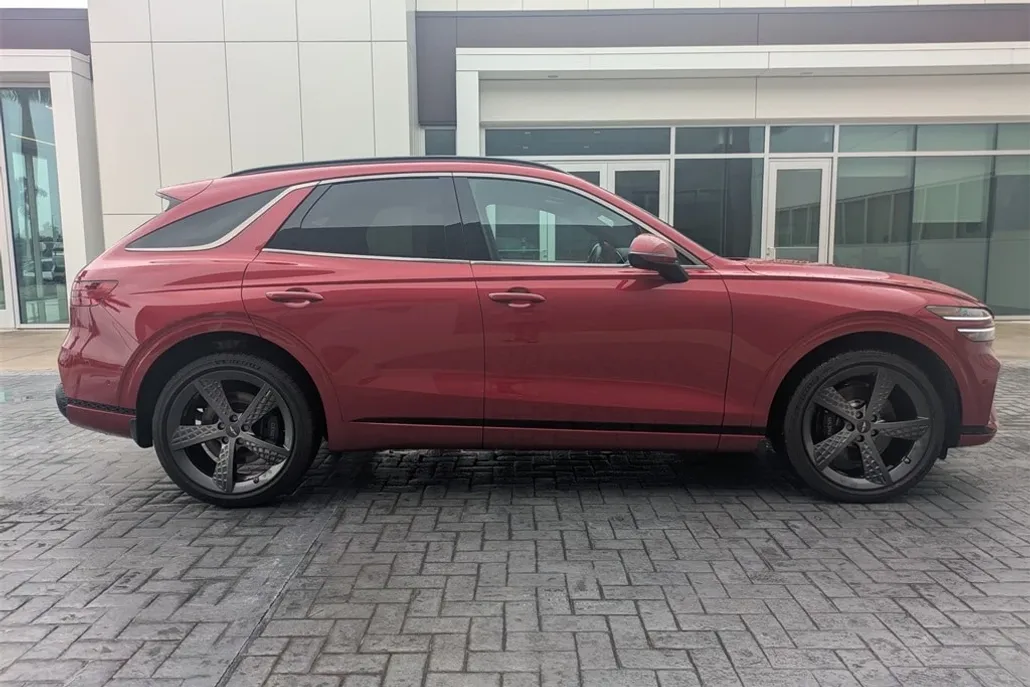 2025 Genesis GV70 2.5T Sport Prestige photo 1