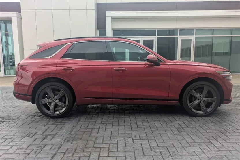2025 Genesis GV70 2.5T Sport Prestige photo 1