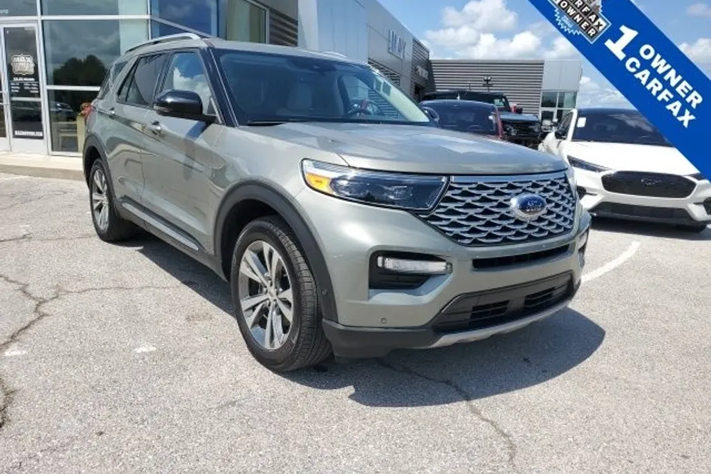 2020 Ford Explorer Platinum photo 1