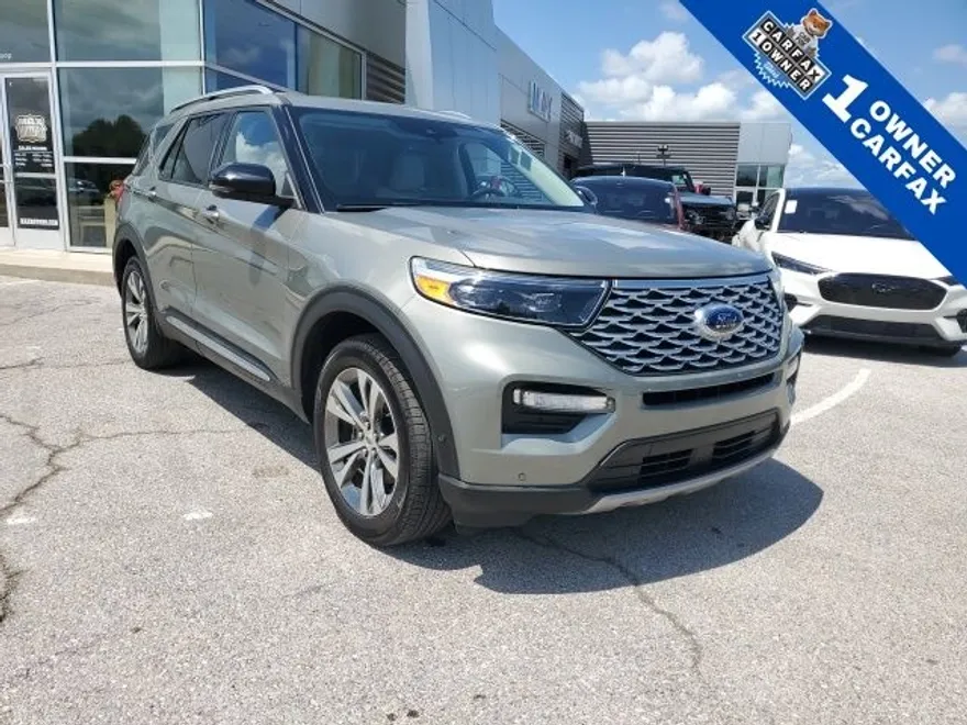2020 Ford Explorer Platinum photo 1