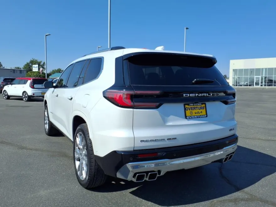 2024 Gmc Acadia Denali photo 1