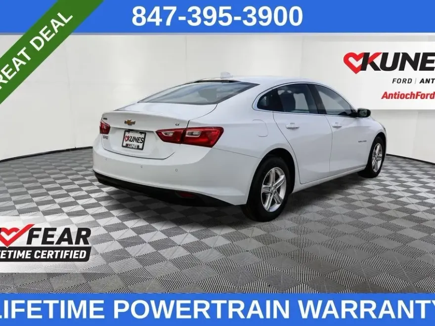 2023 Chevrolet Malibu 1LT photo 1