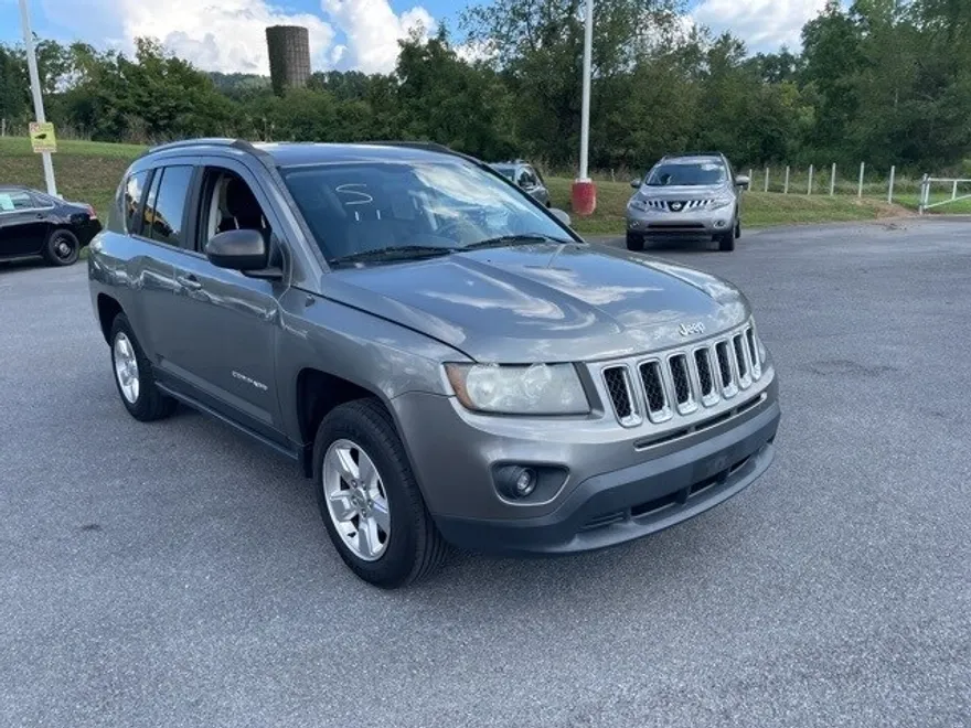 2014 Jeep Compass Sport photo 1