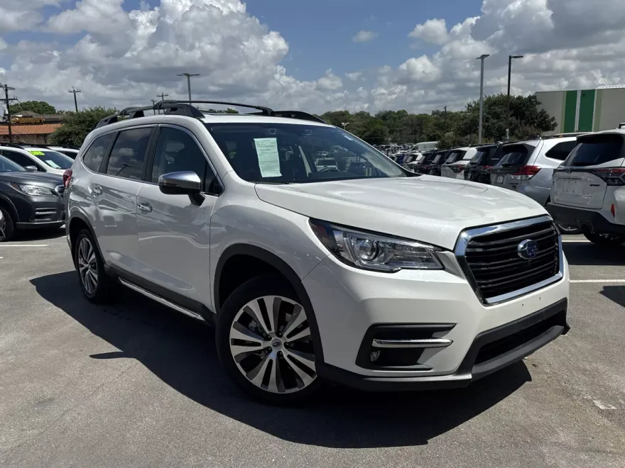 2022 Subaru Ascent Touring photo 1