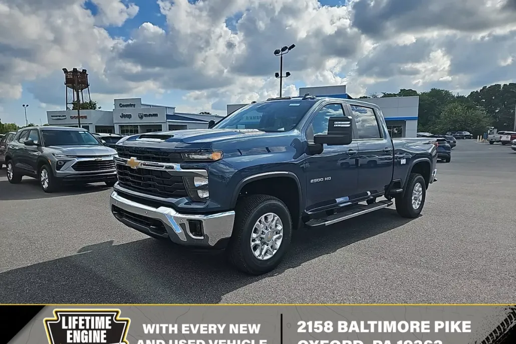 2025 Chevrolet Silverado 2500HD LT photo 1