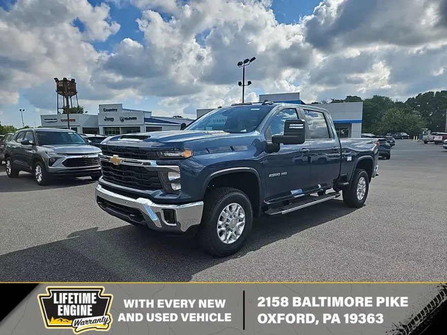 2025 Chevrolet Silverado 2500HD LT photo 1