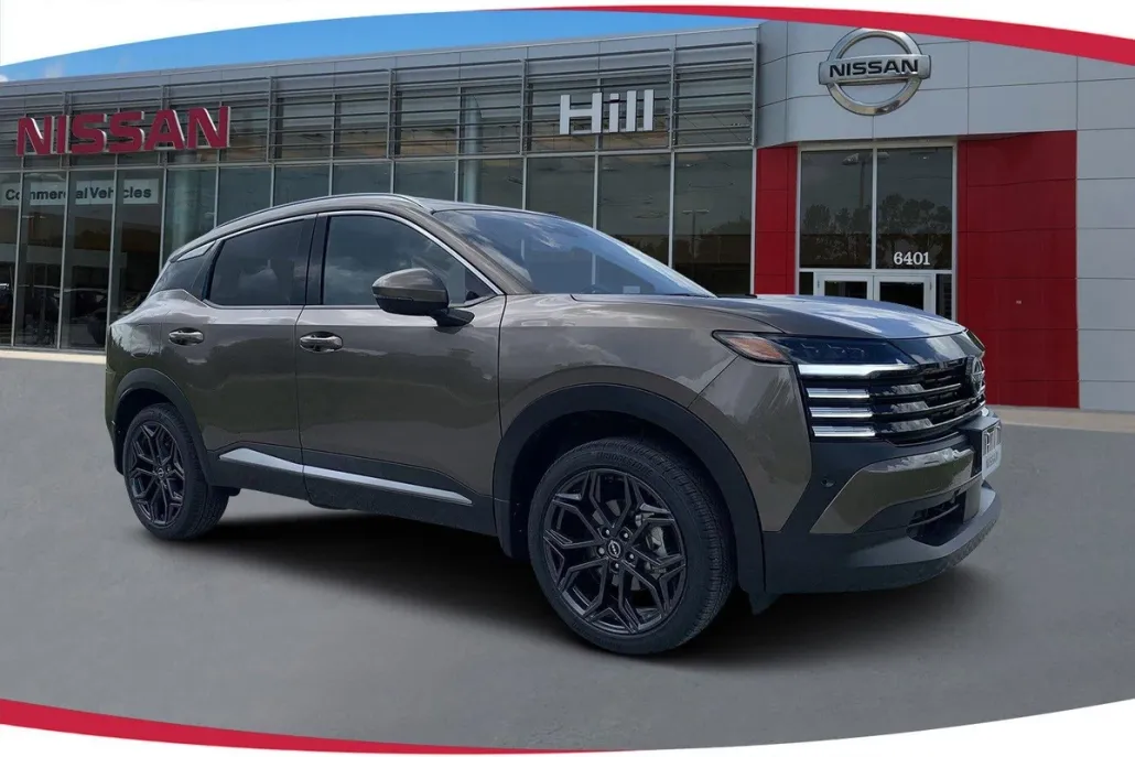 2025 Nissan Kicks SR photo 1