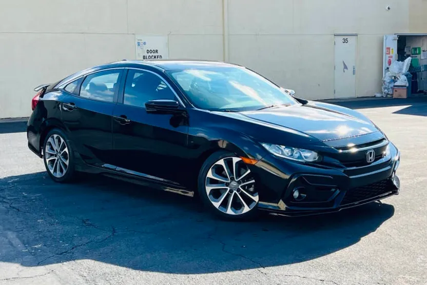 2018 Honda Civic Si photo 1