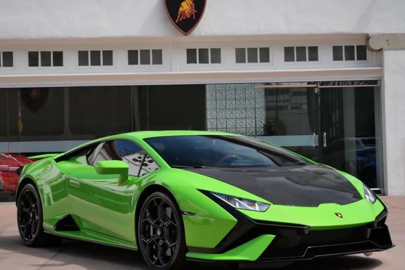 2024 Lamborghini Huracan Tecnica photo 1