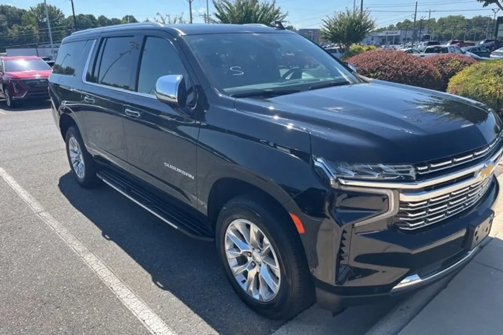 2024 Chevrolet Suburban Premier photo 1