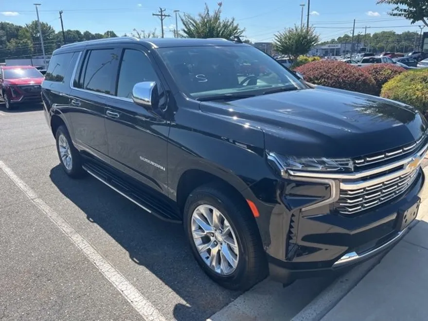 2024 Chevrolet Suburban Premier photo 1