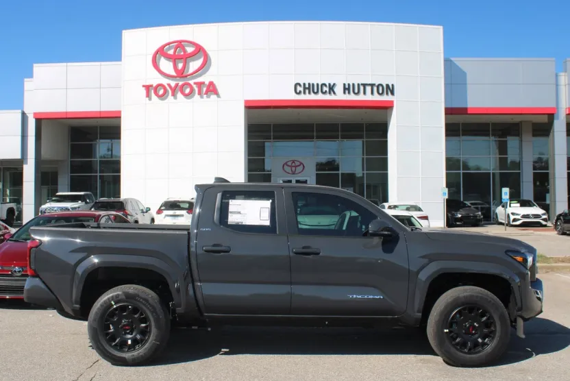 2025 Toyota Tacoma SR5 photo 1