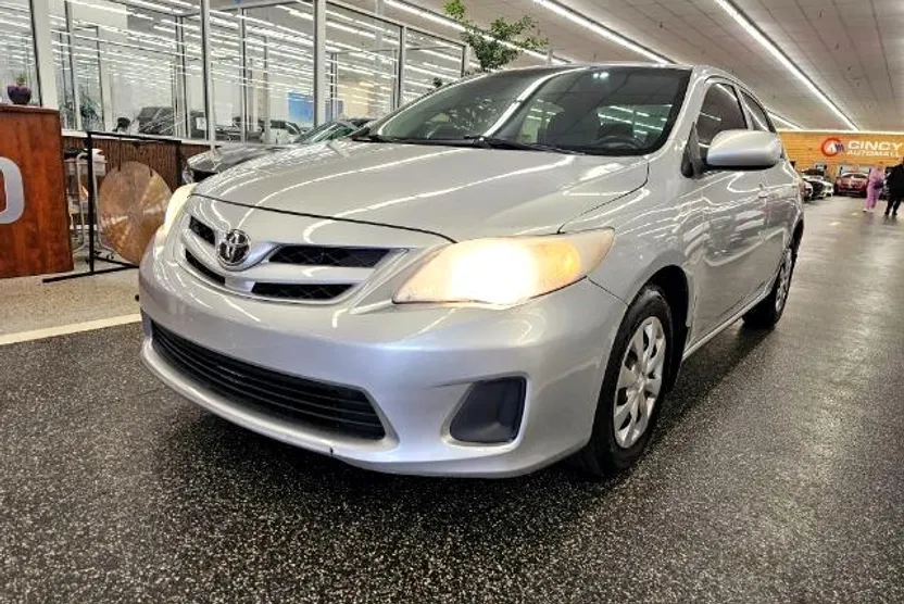 2012 Toyota Corolla L photo 1