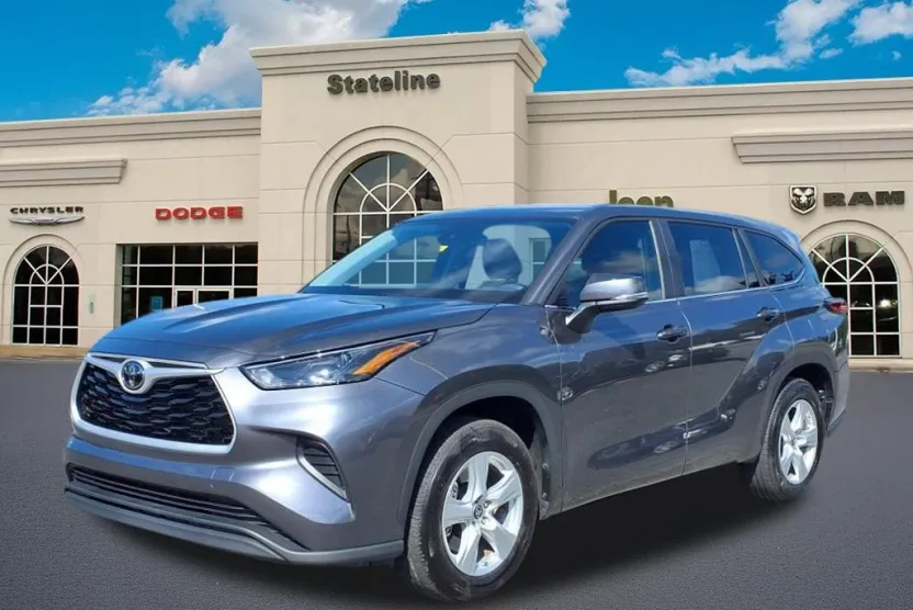 2023 Toyota Highlander L photo 1