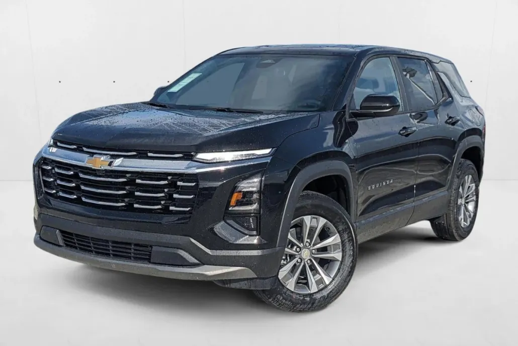 2026 Chevrolet Equinox LT photo 1