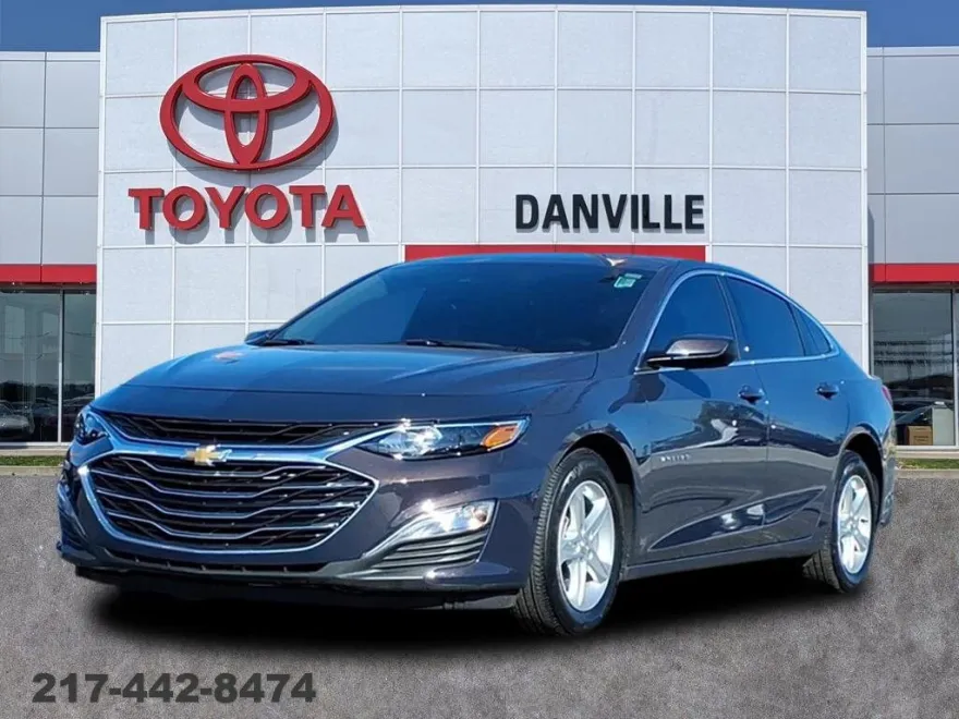 2025 Chevrolet Malibu photo 1