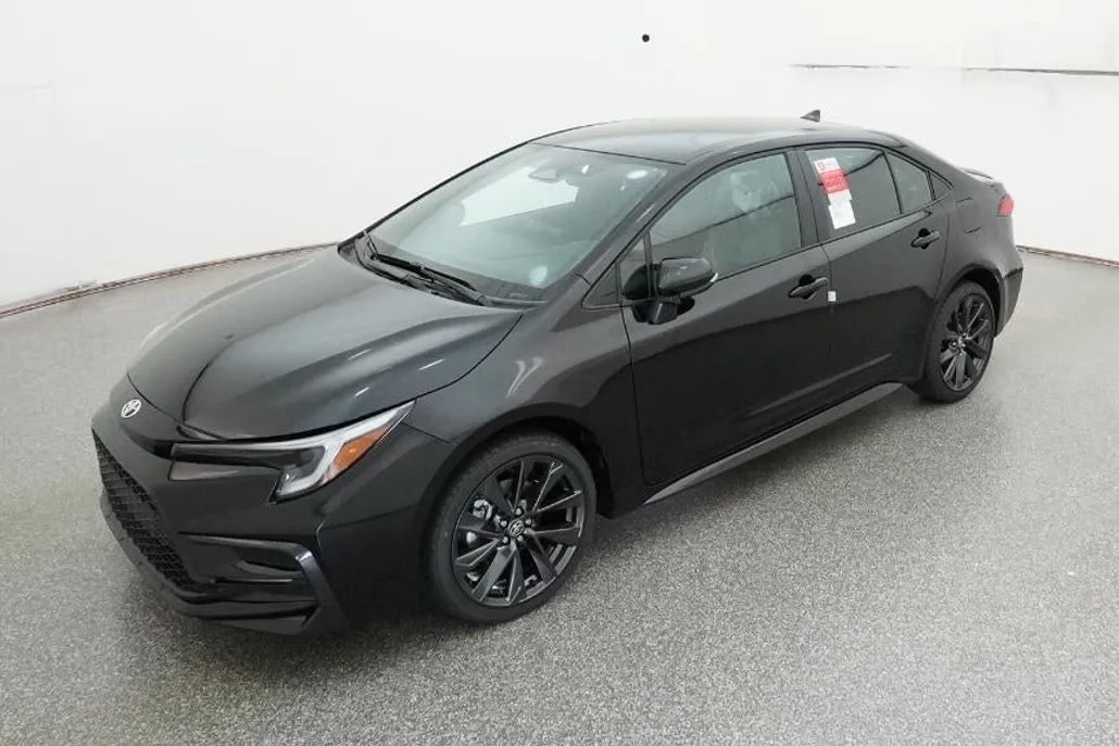 2026 Toyota Corolla SE photo 1