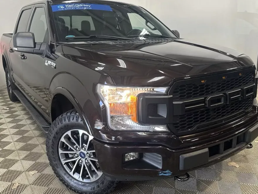 2019 Ford F-150 XLT photo 1