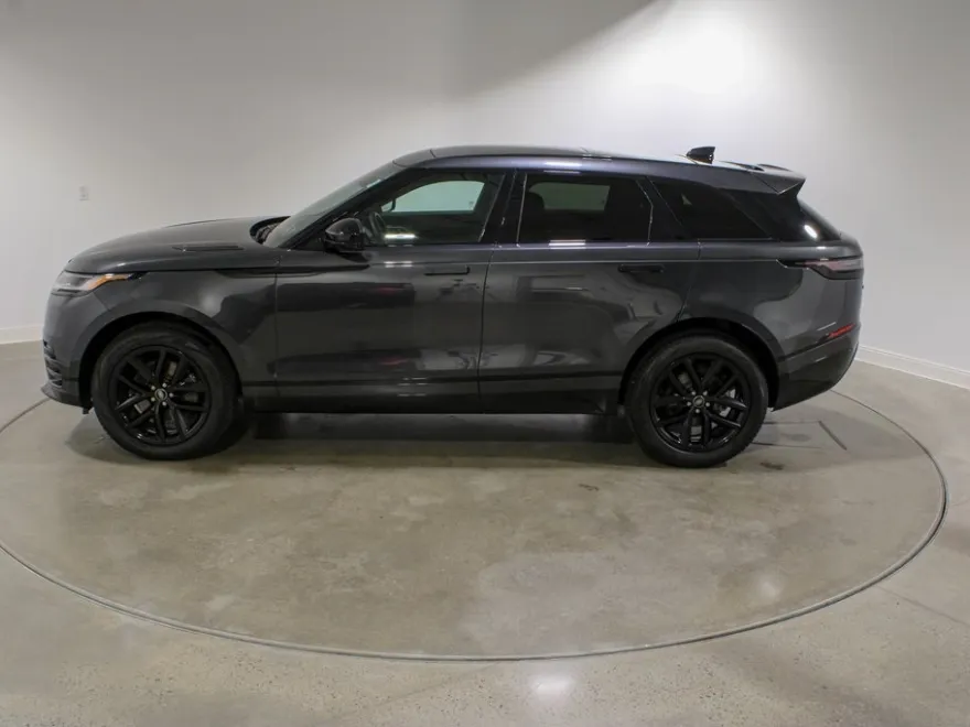 2025 Land Rover Range Rover Velar SE photo 1