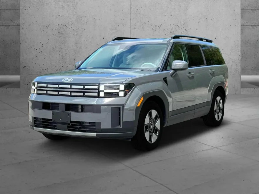 2025 Hyundai Santa Fe SEL photo 1