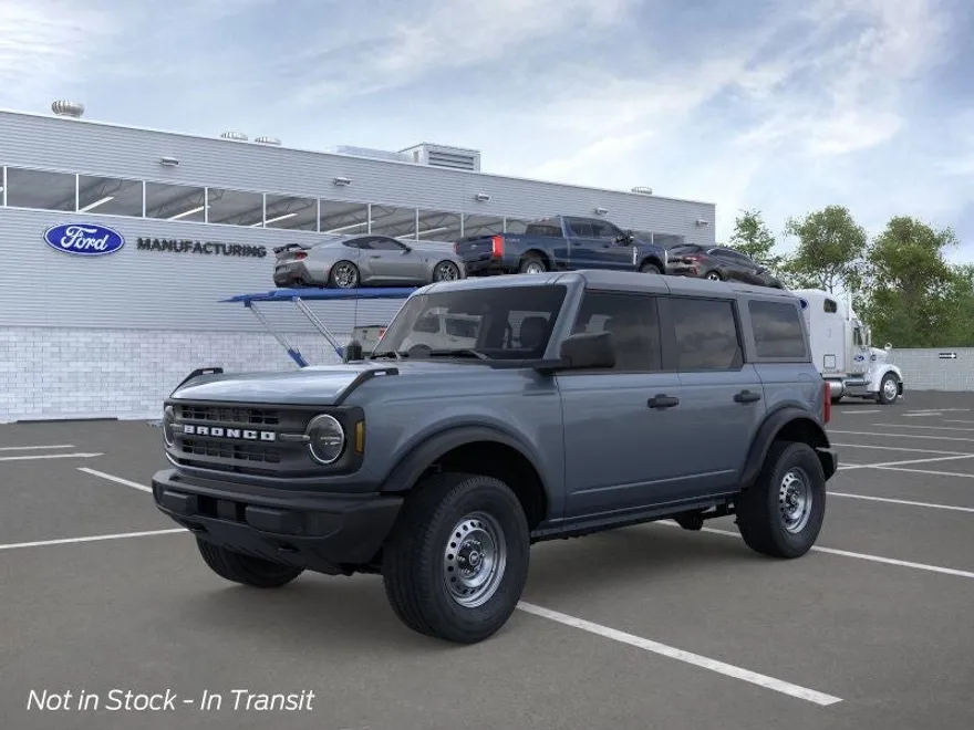 2025 Ford Bronco Base photo 1