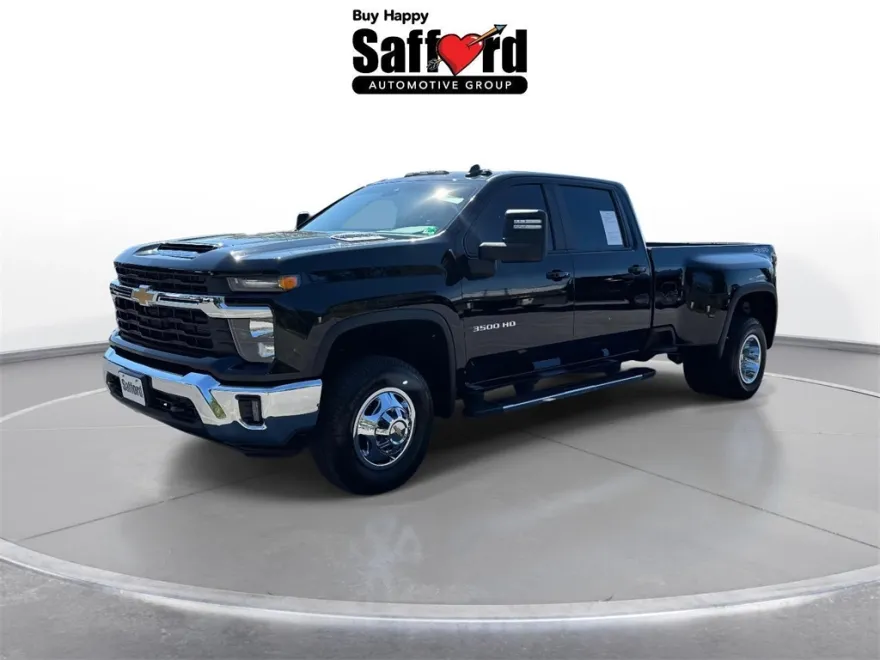 2024 Chevrolet Silverado 3500HD LT photo 1