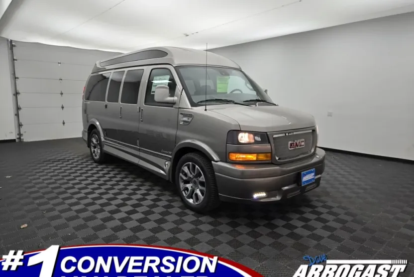 2025 Gmc Savana 2500 Cargo photo 1