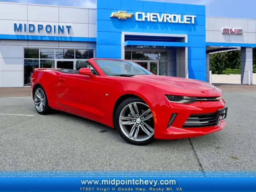 2017 Chevrolet Camaro 2LT photo 1
