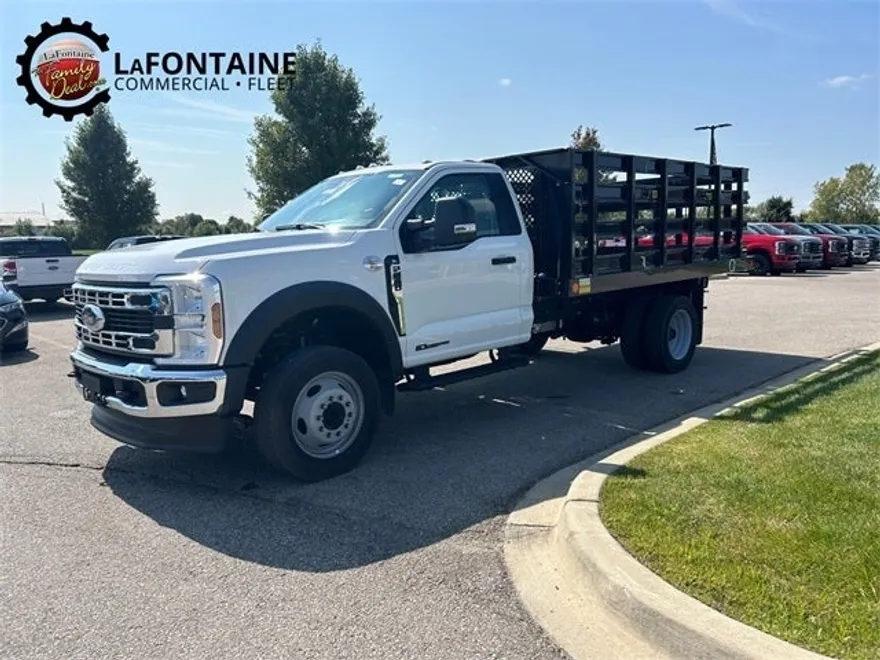 2024 Ford F-550 photo 1