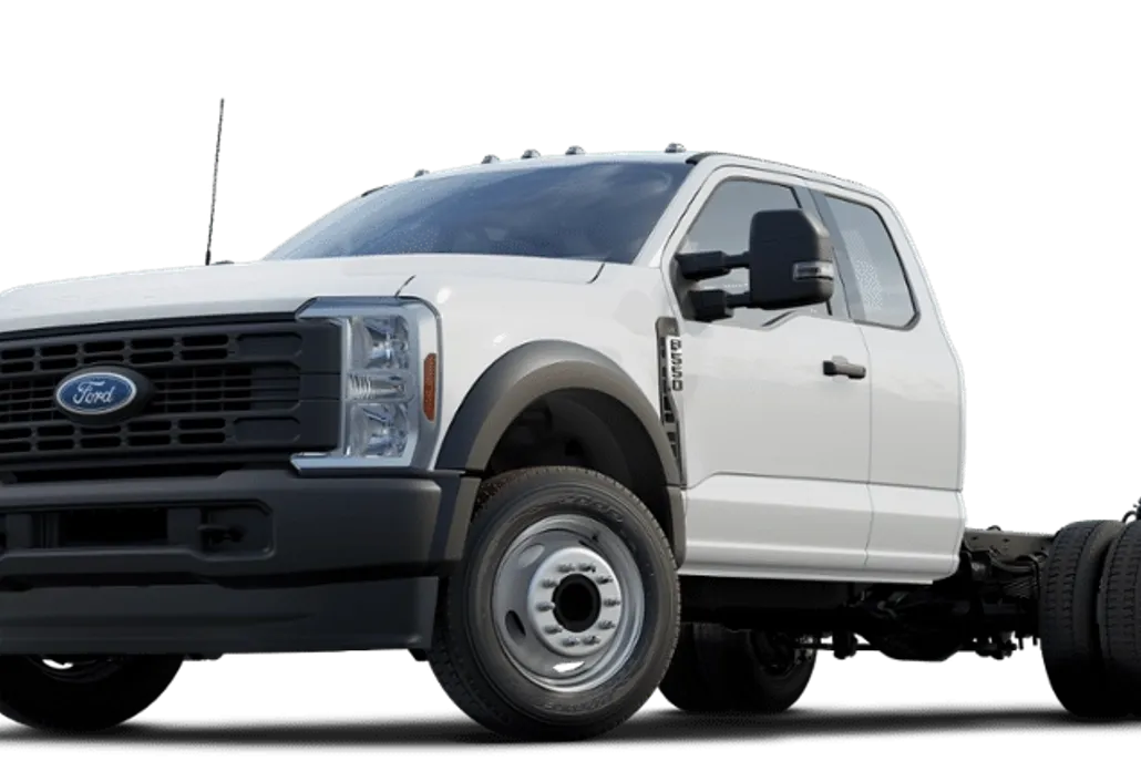 2024 Ford F-550 photo 1