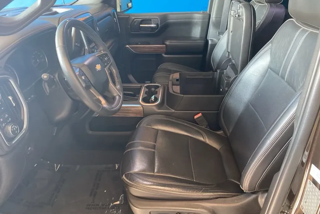 2019 Chevrolet Silverado 1500 High Country photo 1