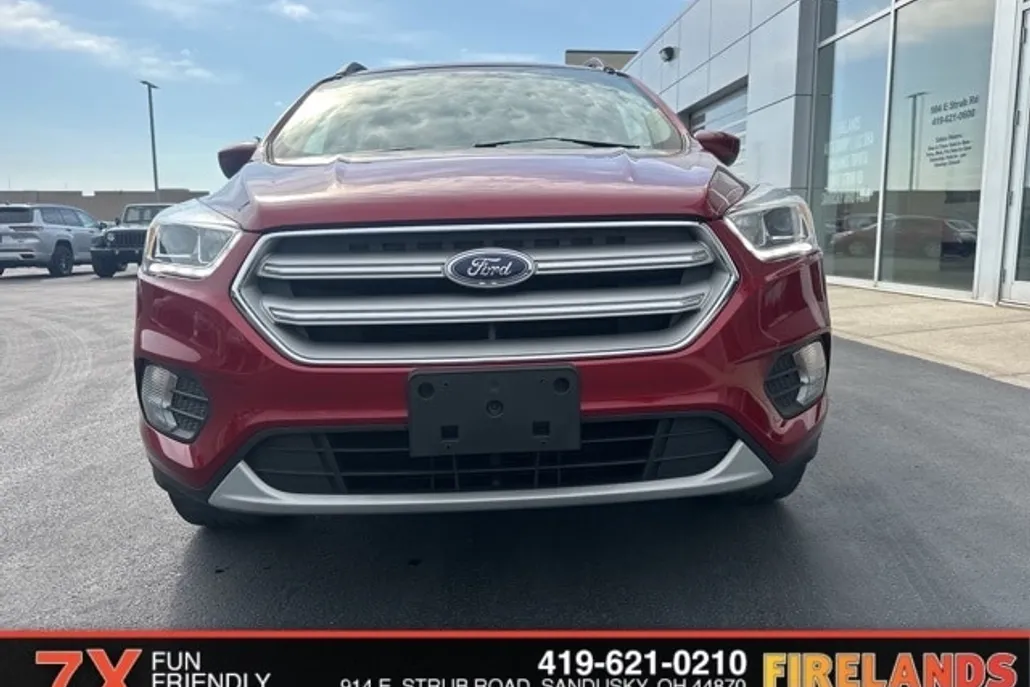 2018 Ford Escape SEL photo 1