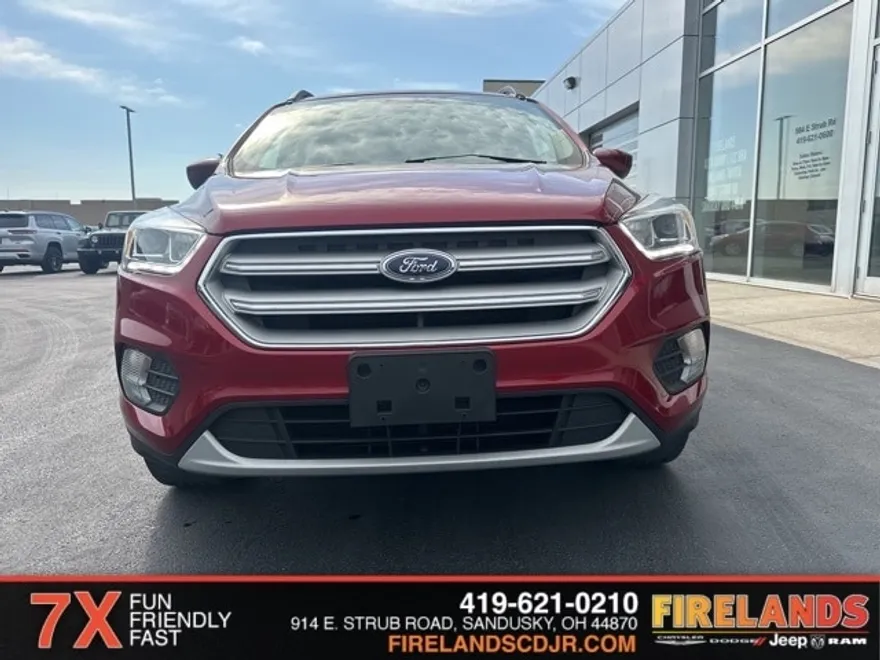 2018 Ford Escape SEL photo 1