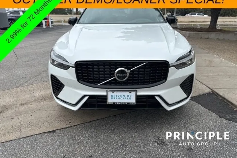 2025 Volvo XC60 Hybrid T8 Plus photo 1