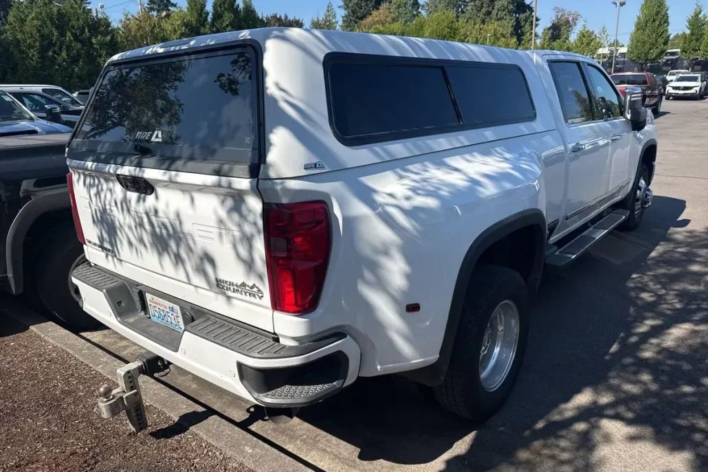 2024 Chevrolet Silverado 3500HD High Country photo 1