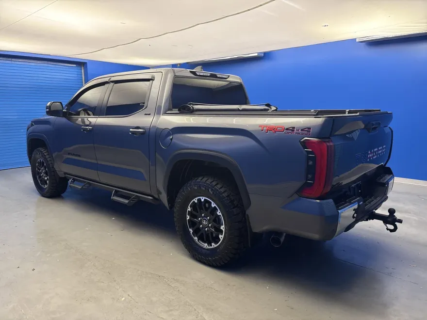 2025 Toyota Tundra SR5 CrewMax photo 1