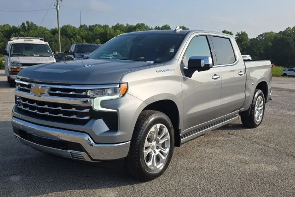 2024 Chevrolet Silverado 1500 LTZ photo 1