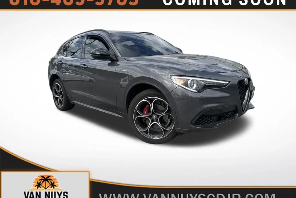 2022 Alfa Romeo Stelvio Ti photo 1