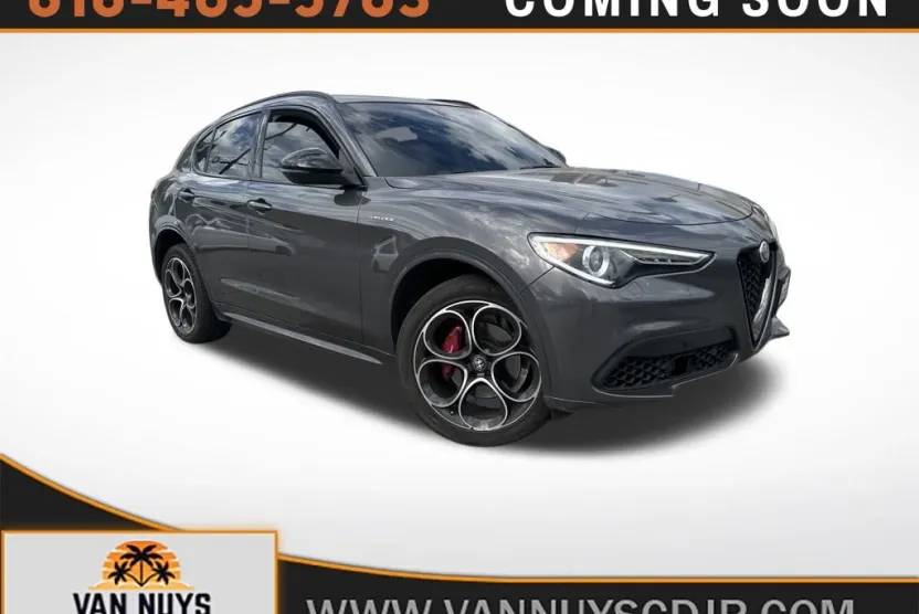 2022 Alfa Romeo Stelvio Ti photo 1