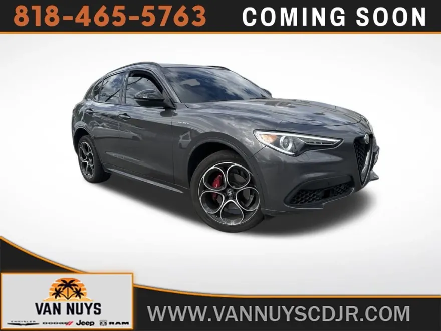 2022 Alfa Romeo Stelvio Ti photo 1