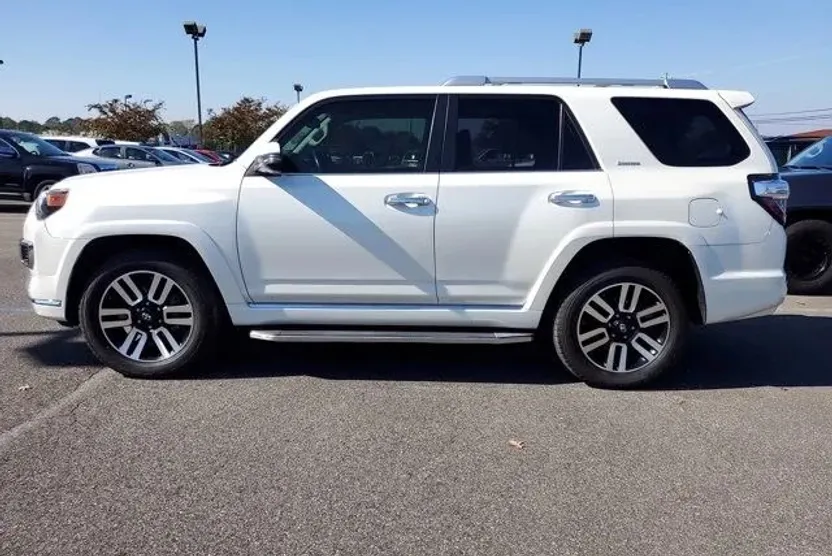2014 Toyota 4Runner Limited photo 1