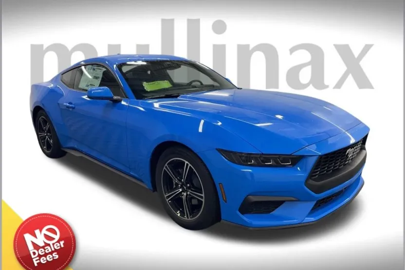 2025 Ford Mustang EcoBoost photo 1