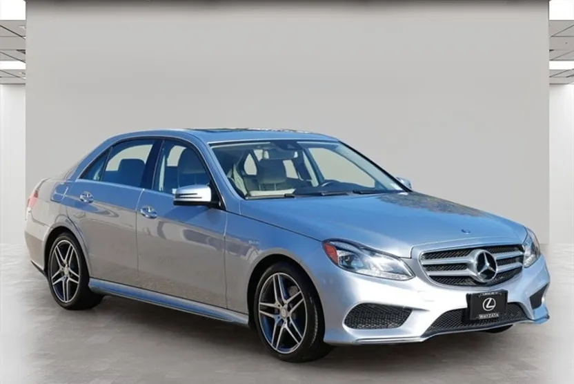 2016 Mercedes Benz E 350 4MATIC photo 1