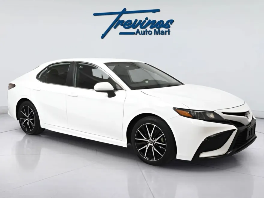 2023 Toyota Camry SE photo 1