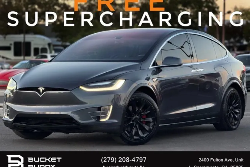 2016 Tesla Model X 90D photo 1