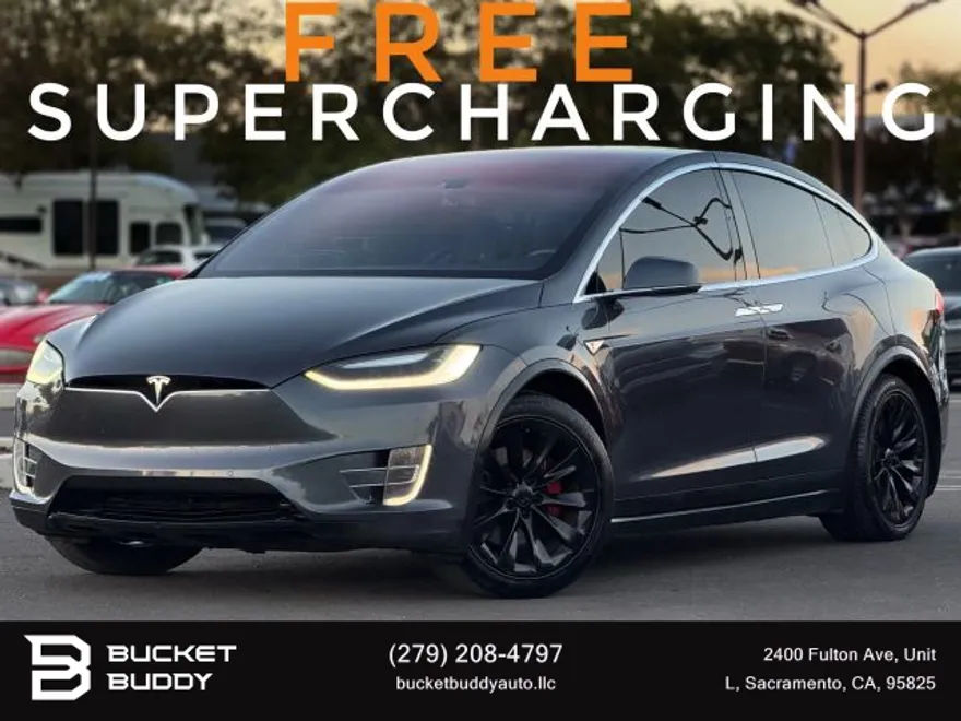 2016 Tesla Model X 90D photo 1