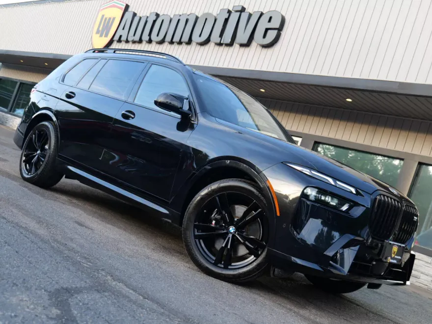 2024 Bmw X7 M60i photo 1